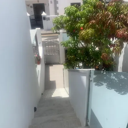 Rosas (adults Only) Apartment Punta Mujeres